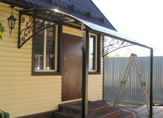 Козырьки для дачи фото